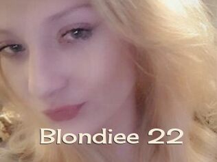 Blondiee_22