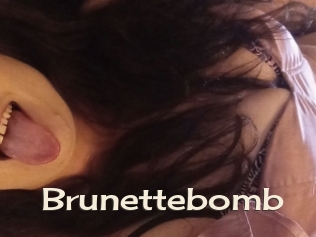 Brunettebomb