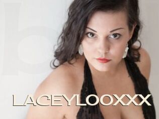 LACEYLOOXXX