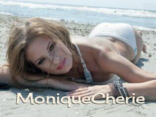 MoniqueCherie