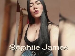 Sophiie_James