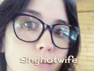 Shyhotwife