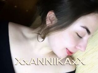 XxANNIKAxX